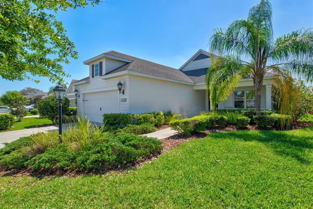 Property Photo:  12322 Halfmoon Lake Terrace  FL 34211 