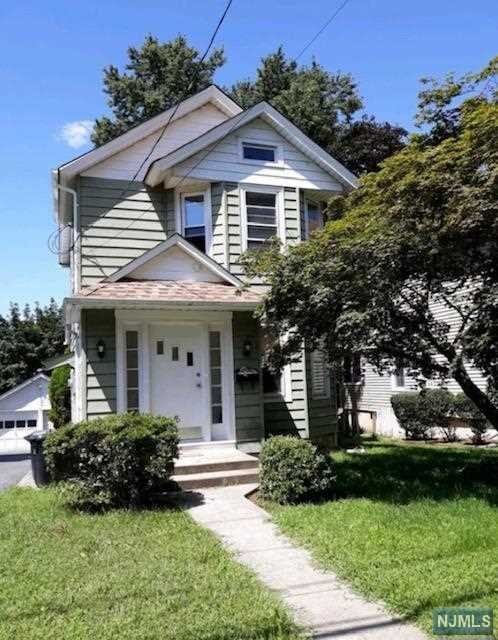 Property Photo:  18 Maple Avenue  NJ 07463 