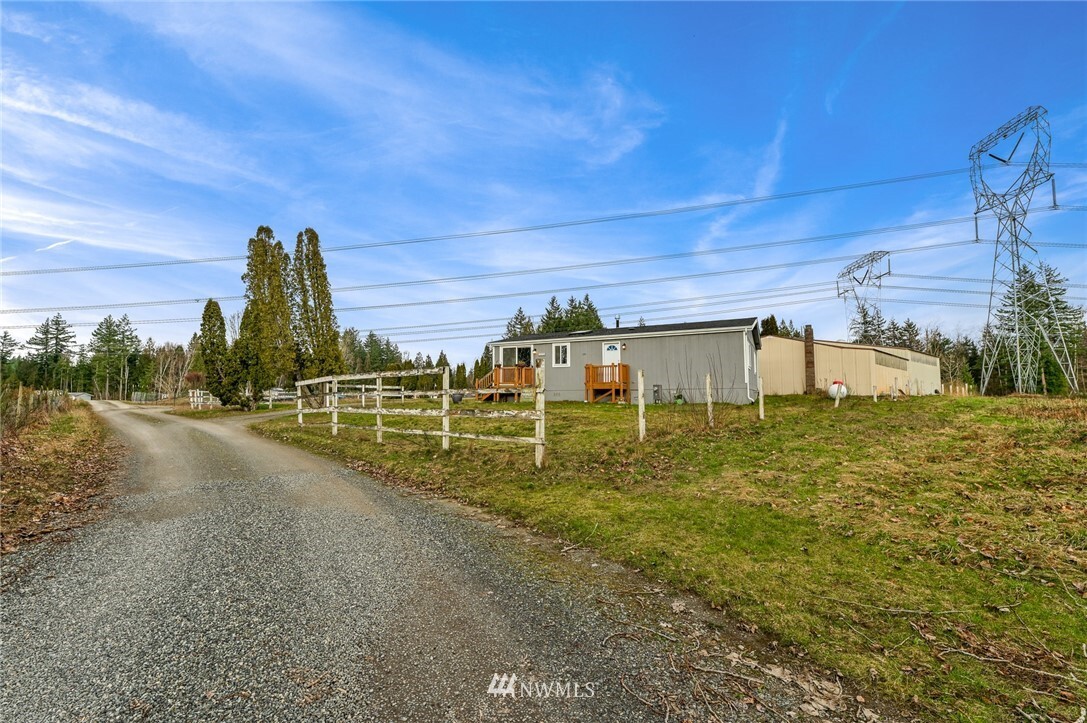 Property Photo: 8348 Valley View Road WA 98240