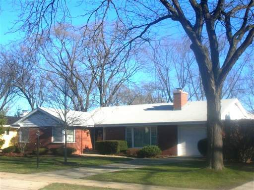 1209 Warrington Road  Deerfield IL 60015 photo