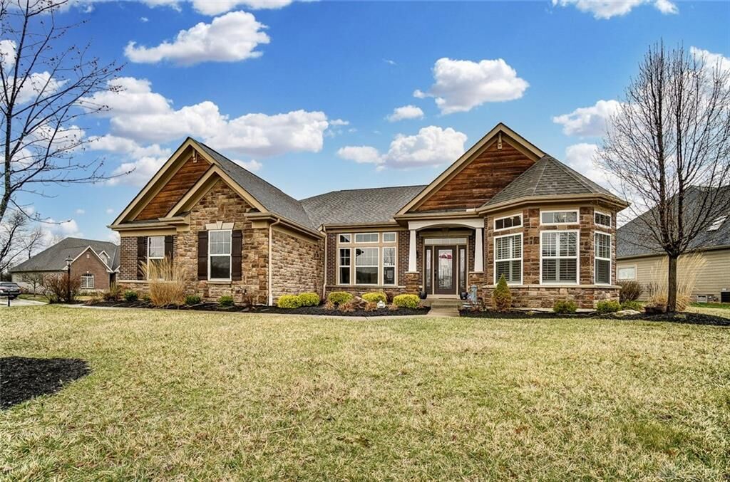 Property Photo: 165 Winding Creek Drive OH 45066