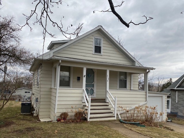 Property Photo: 212 N Blanchard Street IL 60187