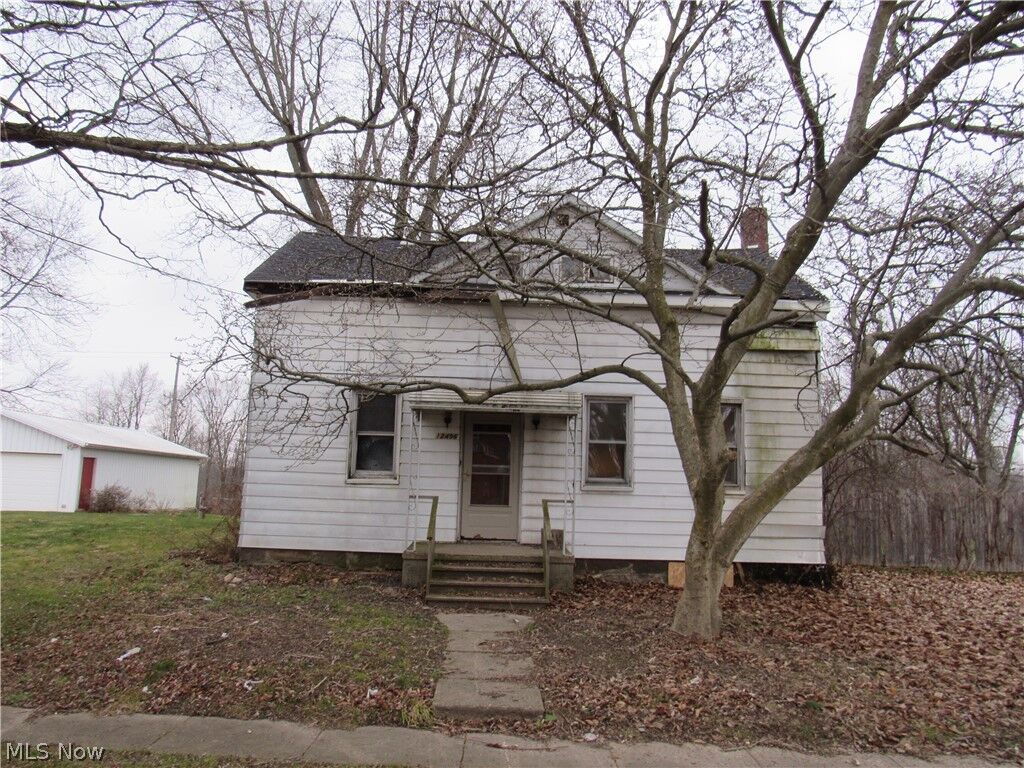 Property Photo: 12496 Portage Street OH 44270