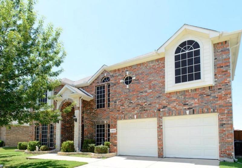Property Photo: 2112 Pecan Ridge Drive TX 75126