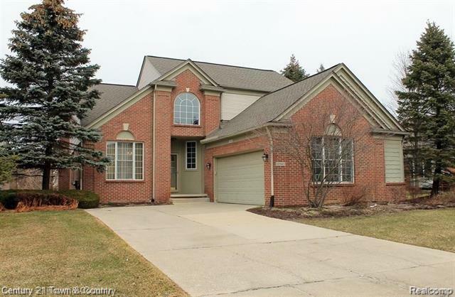 Property Photo:  10945 Pinehurst Road  MI 48170 