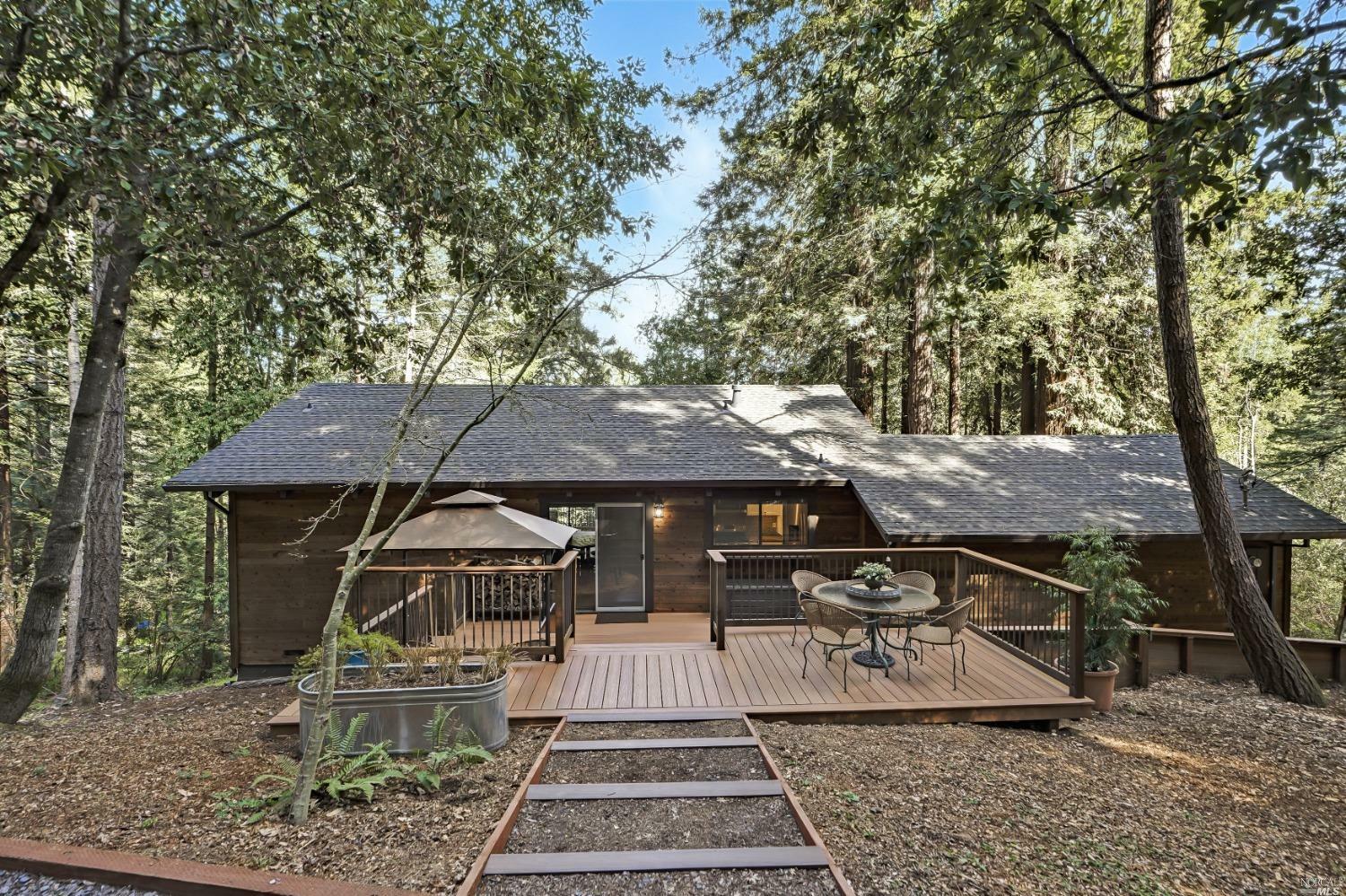 Property Photo:  2134 Green Hill Road  CA 95472 