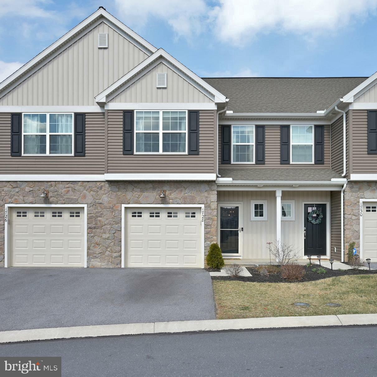 Property Photo: 1728 Fairbank Lane PA 17055