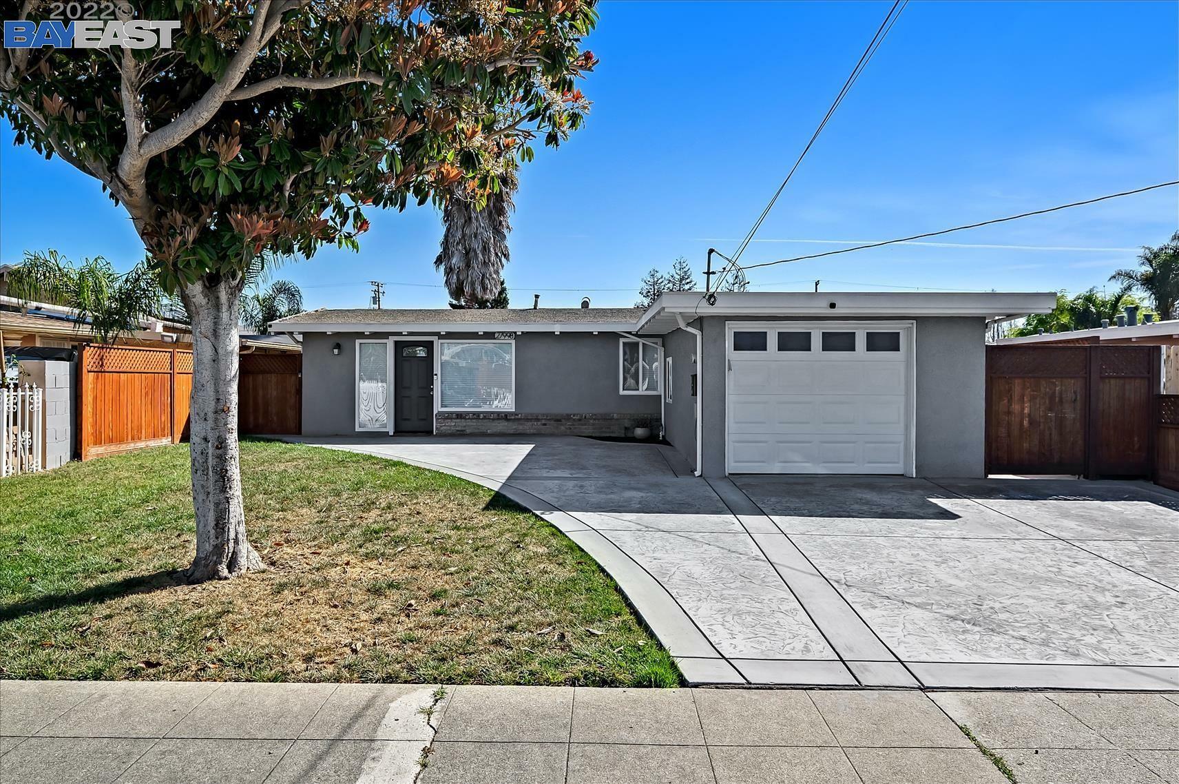 Property Photo:  27998 Ormond Avenue  CA 94544-5059 