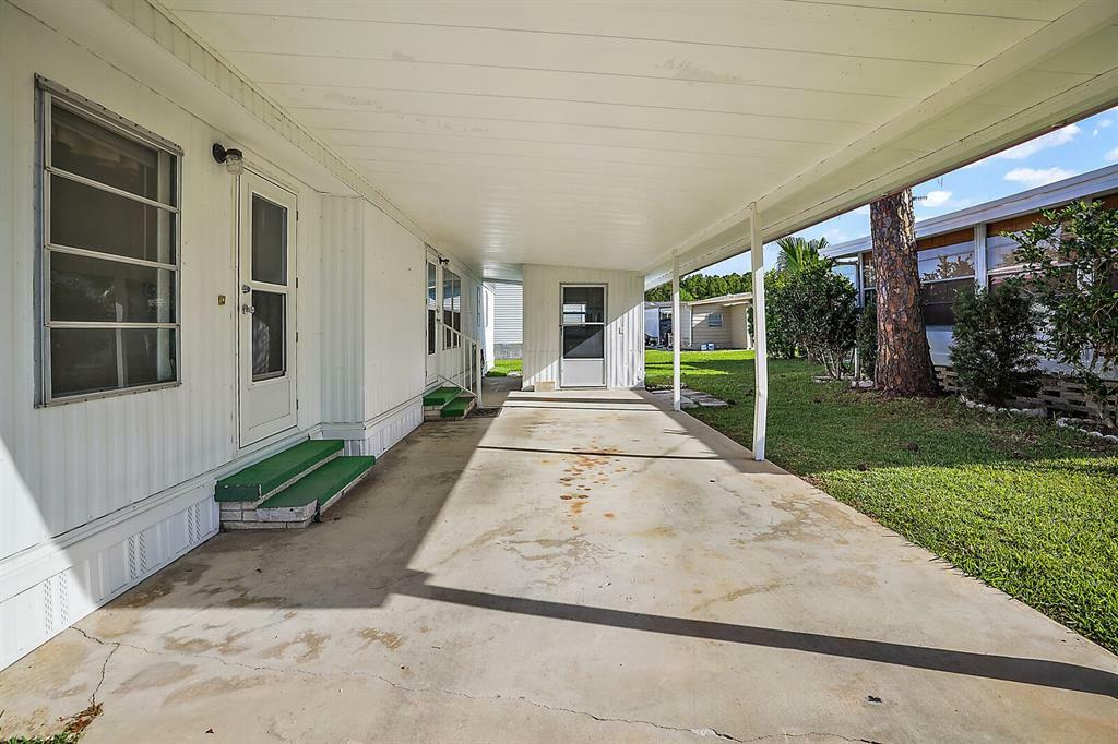 Property Photo:  205 Palm Meadows Drive  FL 32726 