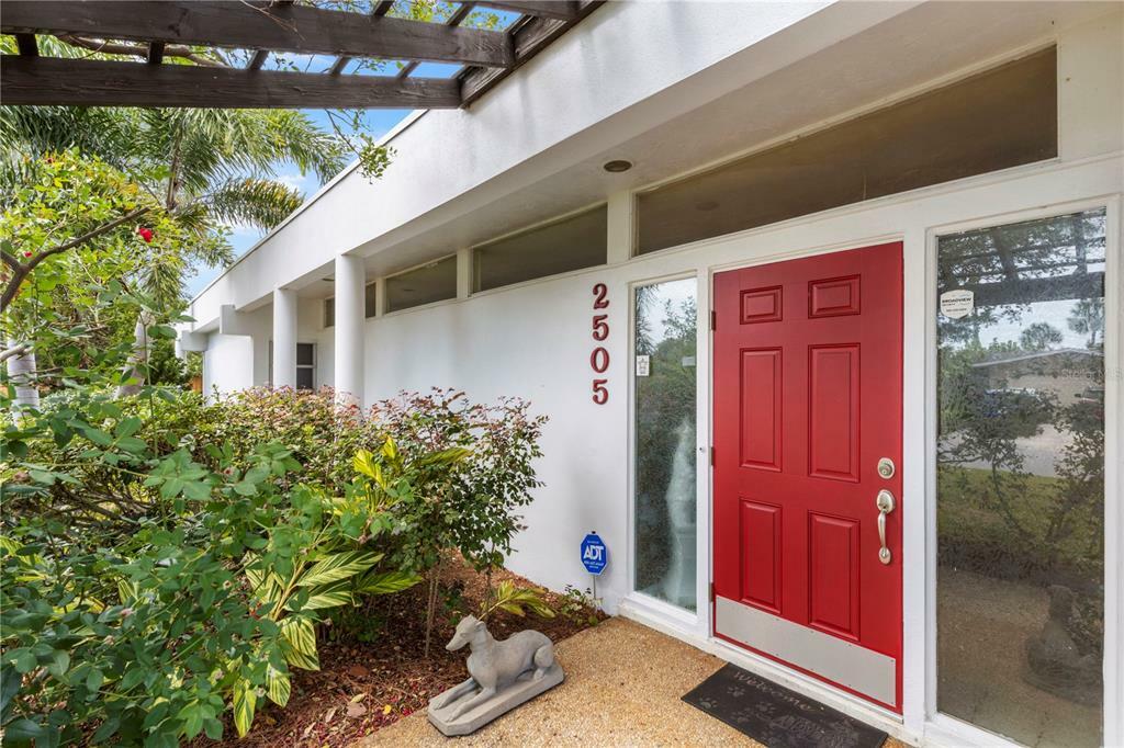 Property Photo:  2505 Britannia Road  FL 34231 