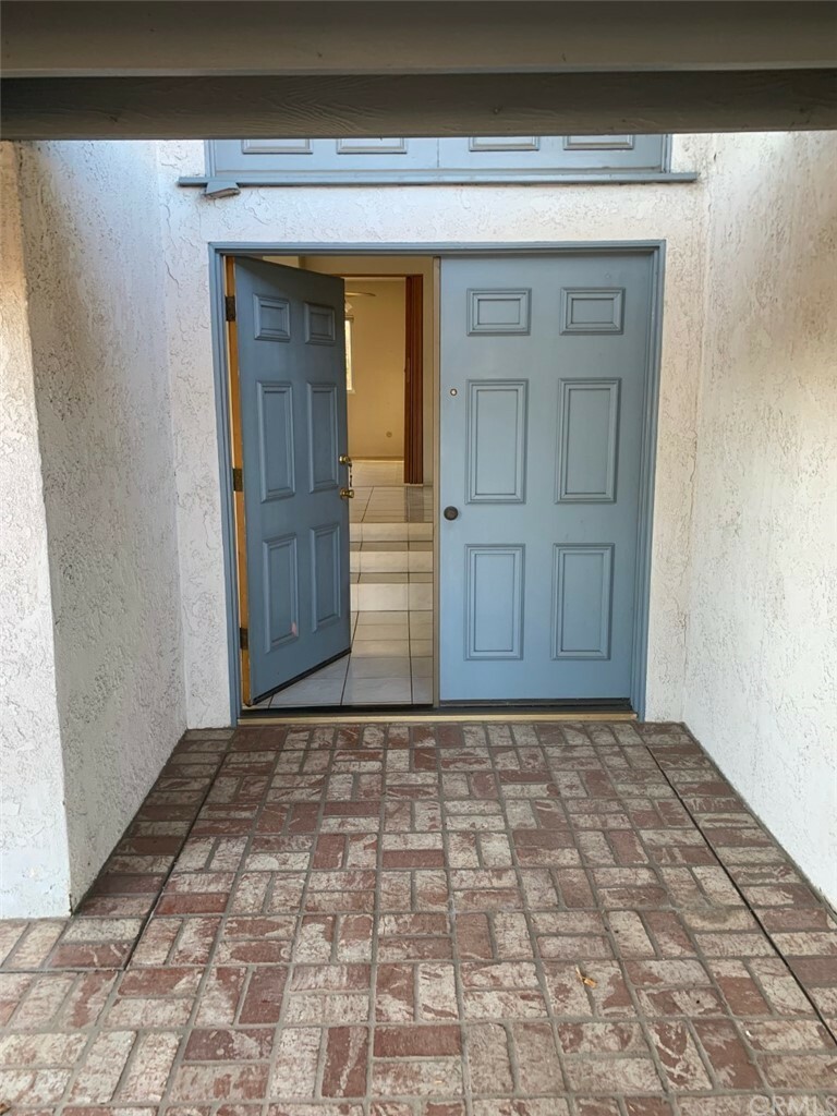 Property Photo:  3490 E Saint Francis Place  CA 90805 