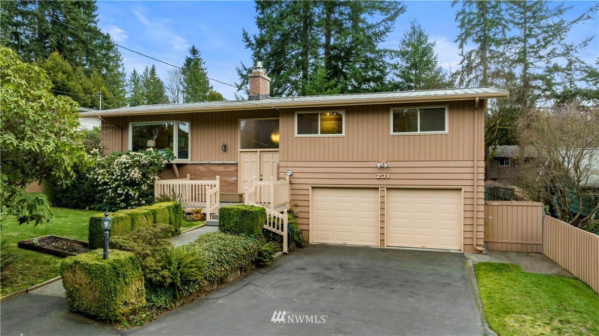 Property Photo:  231 NW 201st  WA 98177 