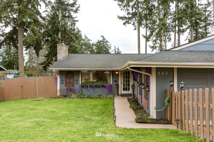 565 NW Dory Drive  Oak Harbor WA 98277 photo