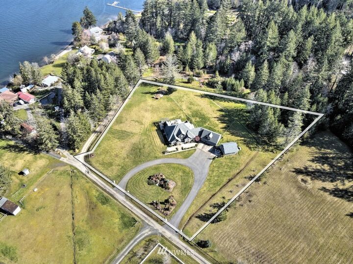 Property Photo:  160 SE Stotsbery Lane  WA 98584 