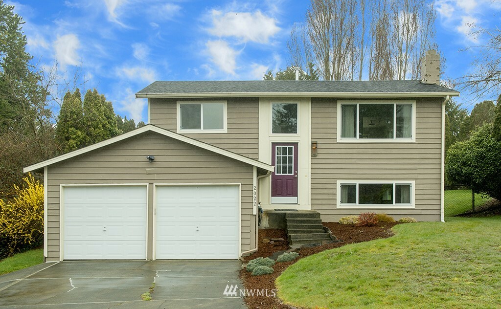 Property Photo:  2022 S 281st Street  WA 98003 