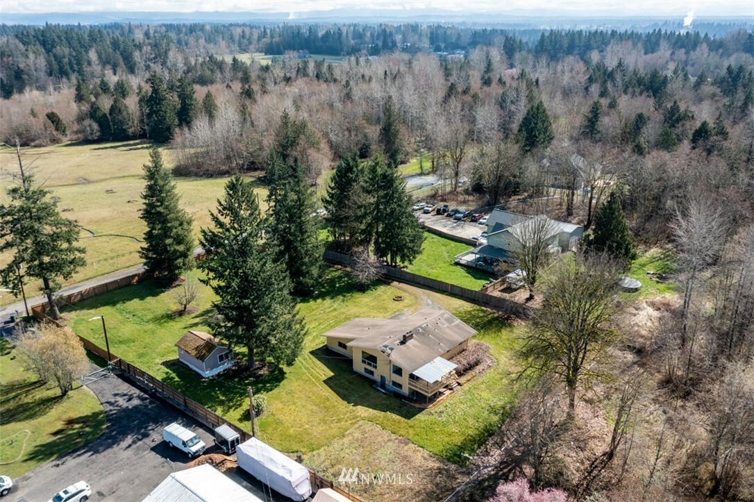 Property Photo:  14004 Vickery Avenue E  WA 98446 