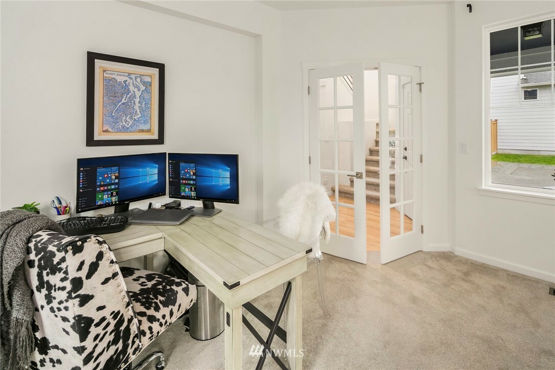 Property Photo: 2121 Kennewick Place NE WA 98056