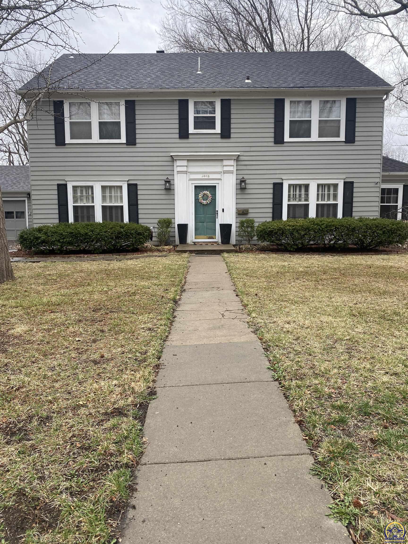 Property Photo: 1448 SW Oakley Ave KS 66604