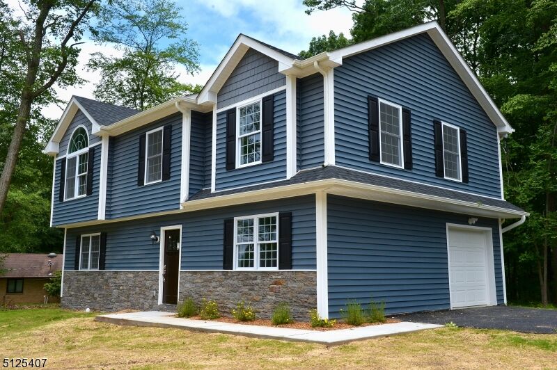 Property Photo:  30 Dawes Way  NJ 07850 