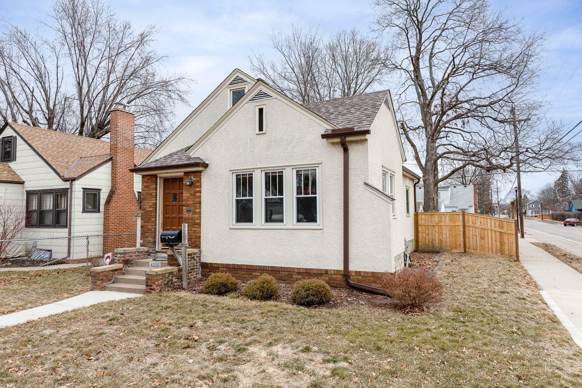 Property Photo: 4200 Sheridan Avenue N MN 55412