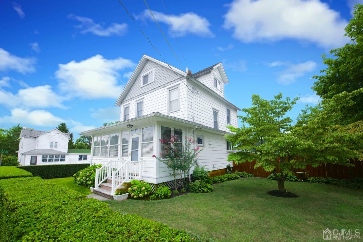 Property Photo:  15 Sedgwick Street  NJ 08831 