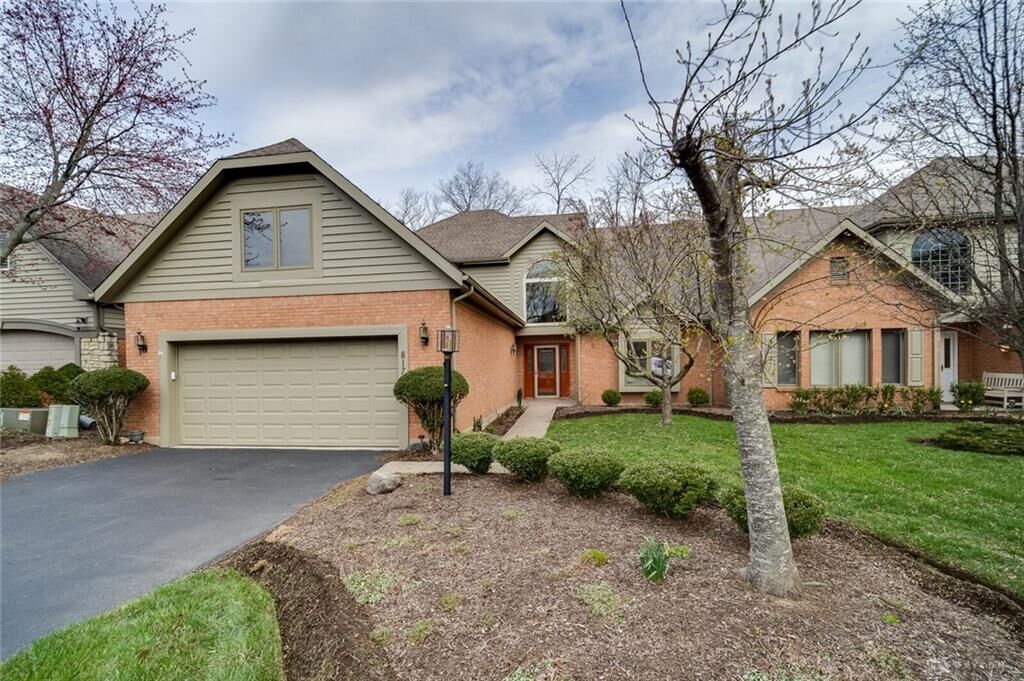Property Photo: 817 Timberlake Court OH 45429