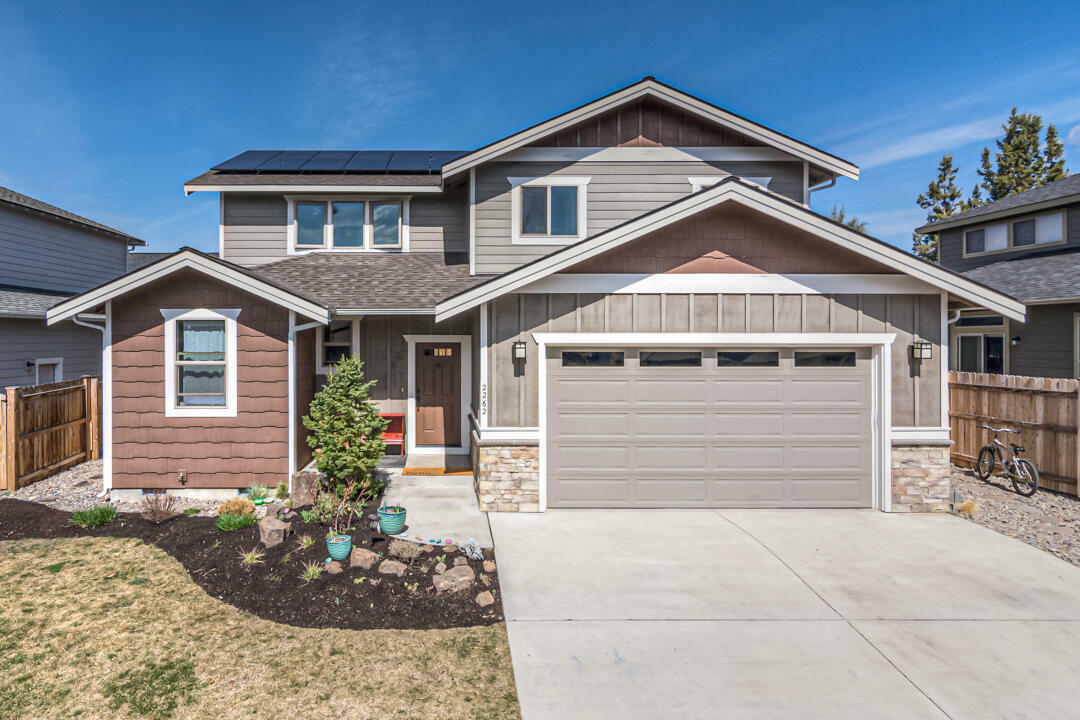 Property Photo: 2262 NE Jackson Avenue OR 97701
