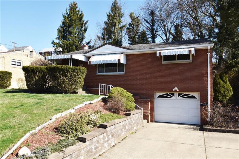 Property Photo: 1709 Beryl Drive PA 15227