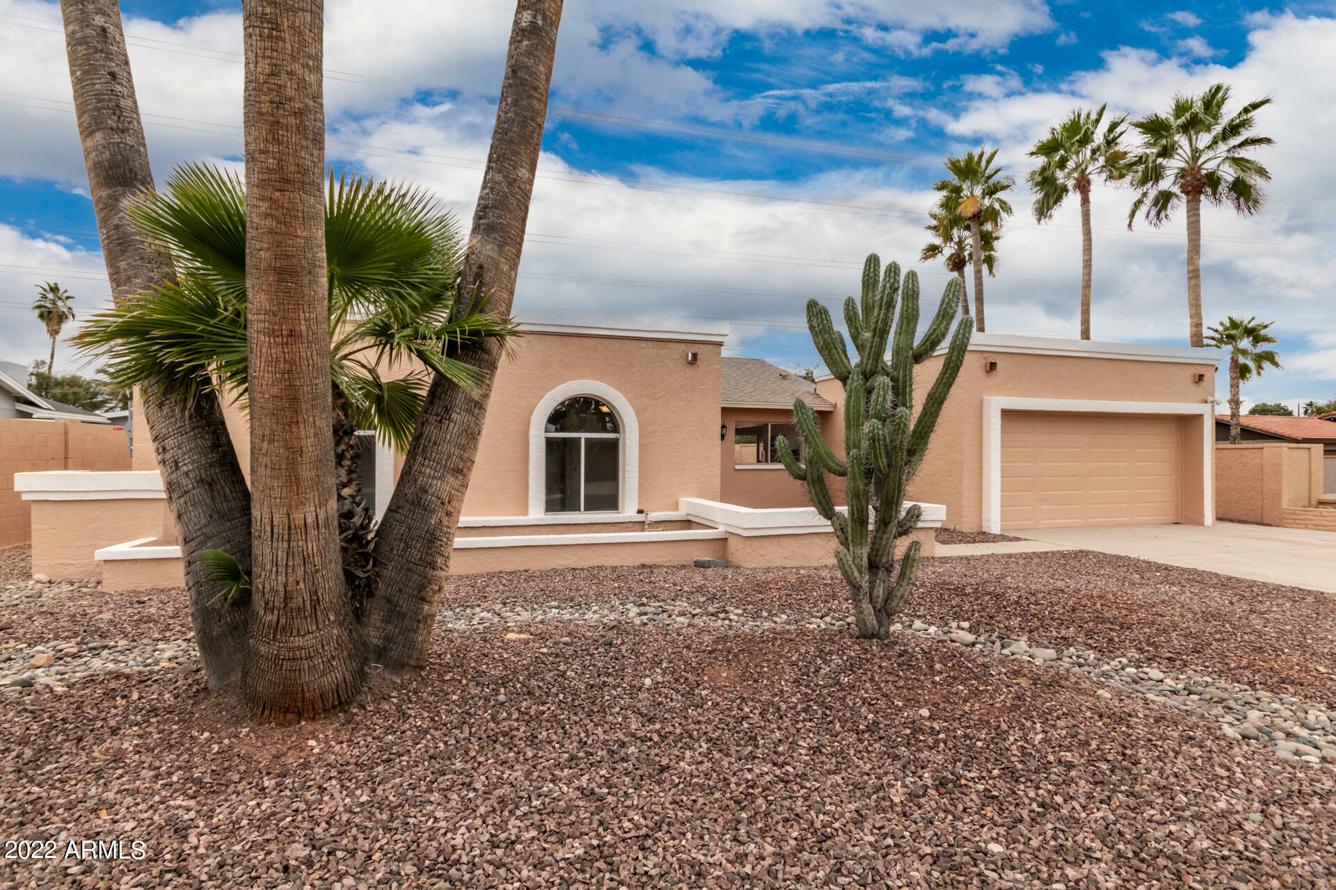 Property Photo:  6233 W Wethersfield Road  AZ 85304 