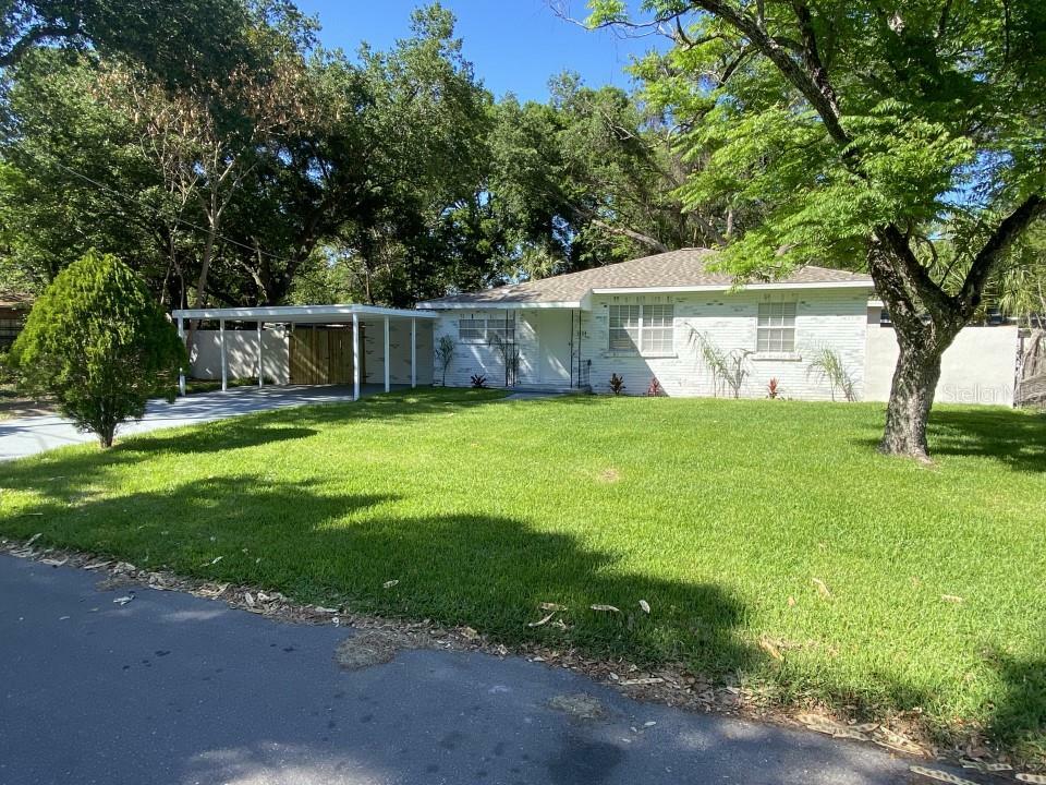 Property Photo:  1504 E McBerry Street  FL 33610 