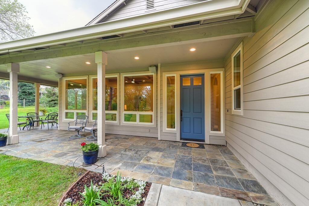 Property Photo: 9220 Muir Way CA 95746