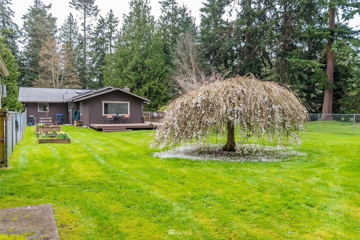 Property Photo:  1809 NE Parker Road  WA 98239 