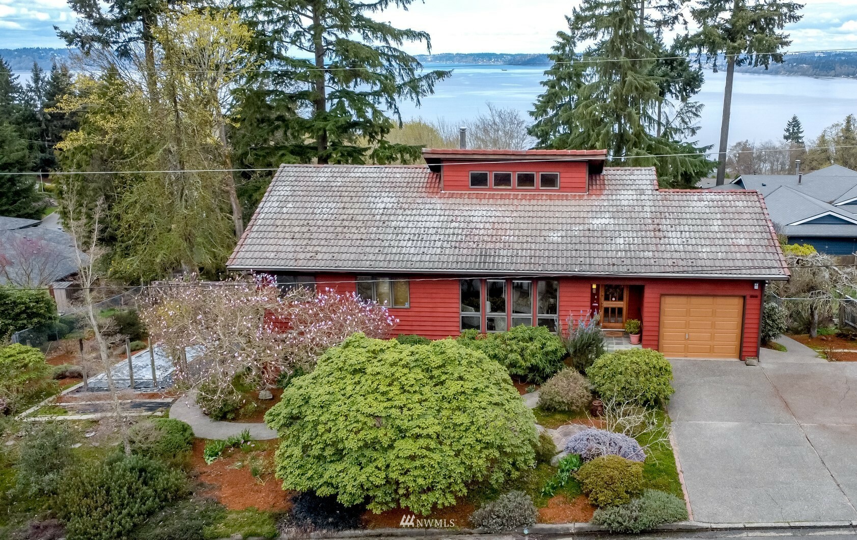 Property Photo:  518 SW 298th Street  WA 98023 