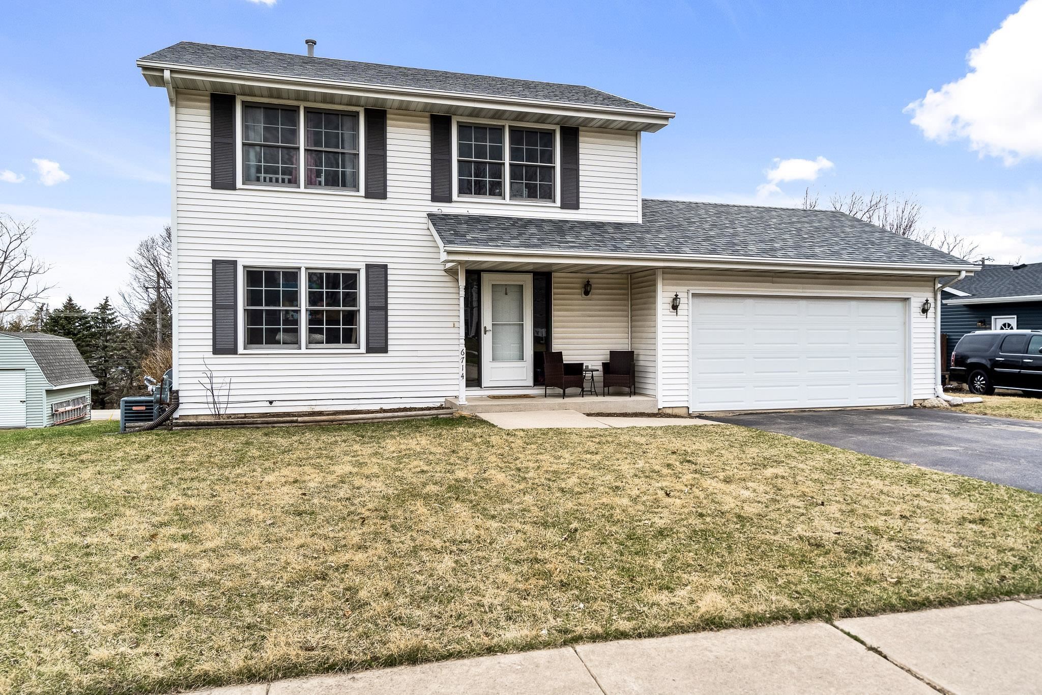 Property Photo: 6714 Conestoga Trail IL 61111
