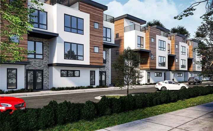 Property Photo:  627 Petit Way  FL 33770 