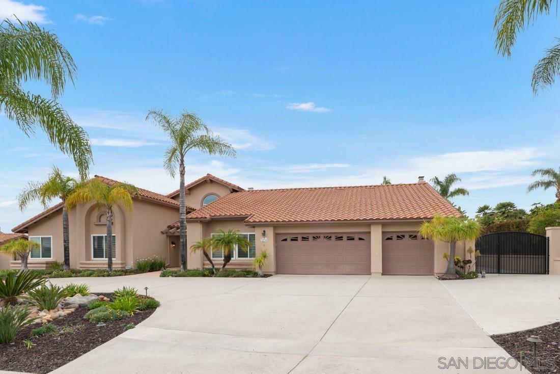 Property Photo: 12654 Acacia Ter CA 92064