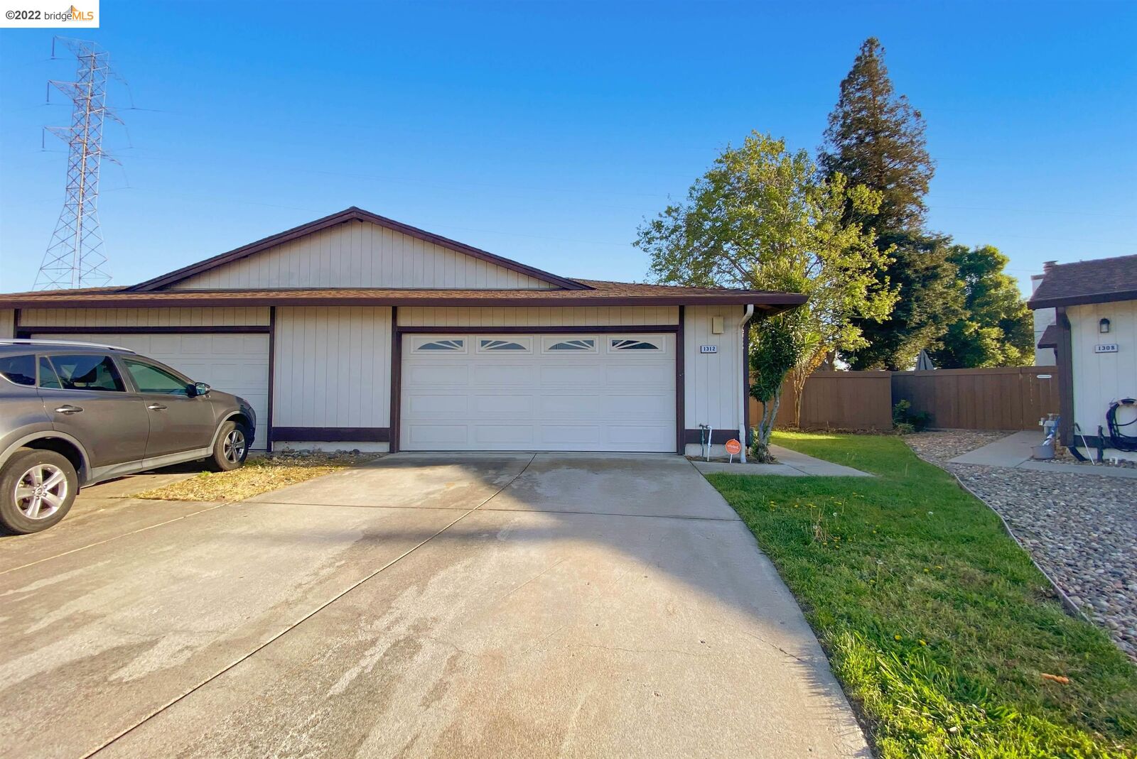 Property Photo: 1312 Veronica Ct CA 94509