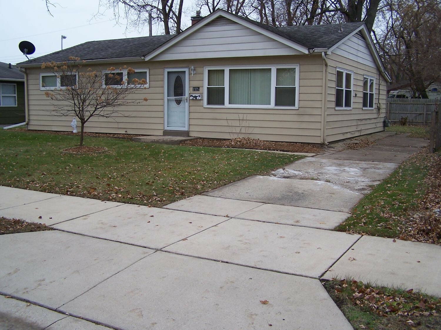 Property Photo: 7728 Catalpa Avenue IN 46324