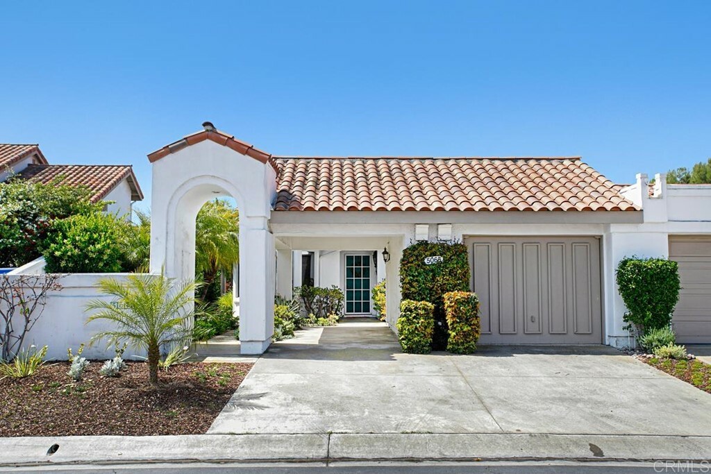 Property Photo: 5065 Caesena Way CA 92056