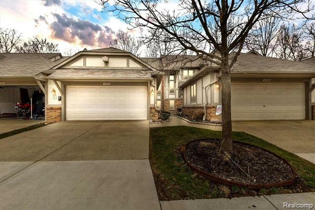 Property Photo:  42090 Saratoga Circle  MI 48187 