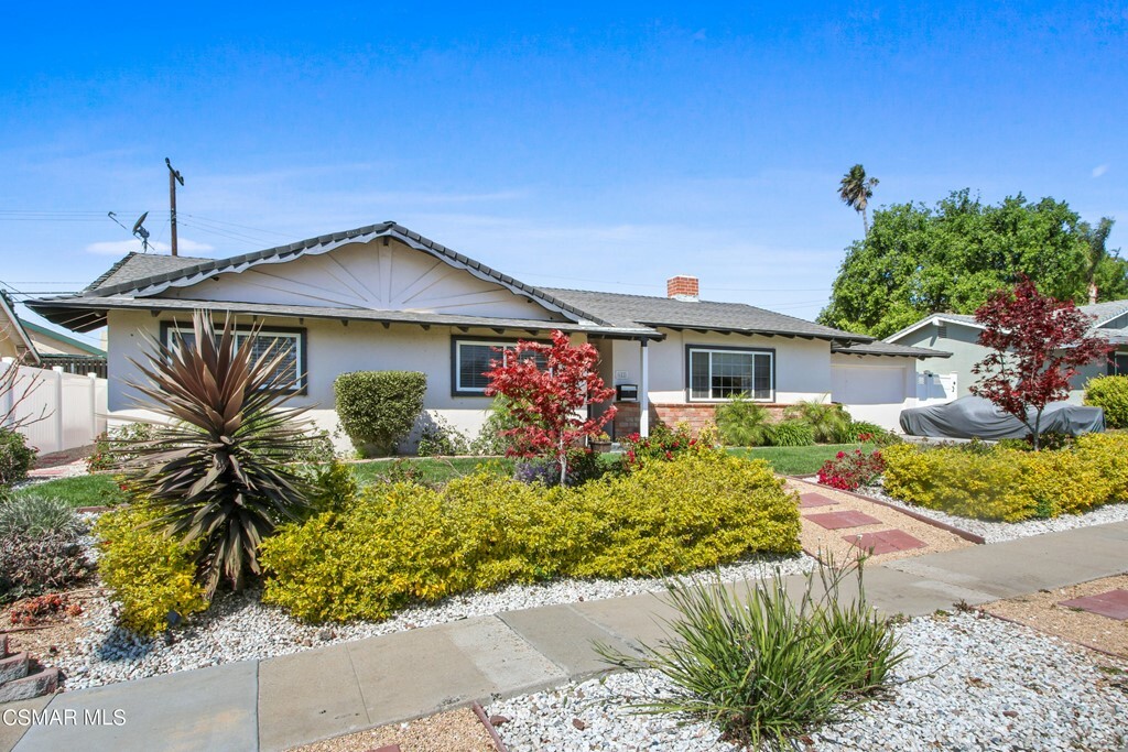 Property Photo:  681 Jenny Drive  CA 91320 