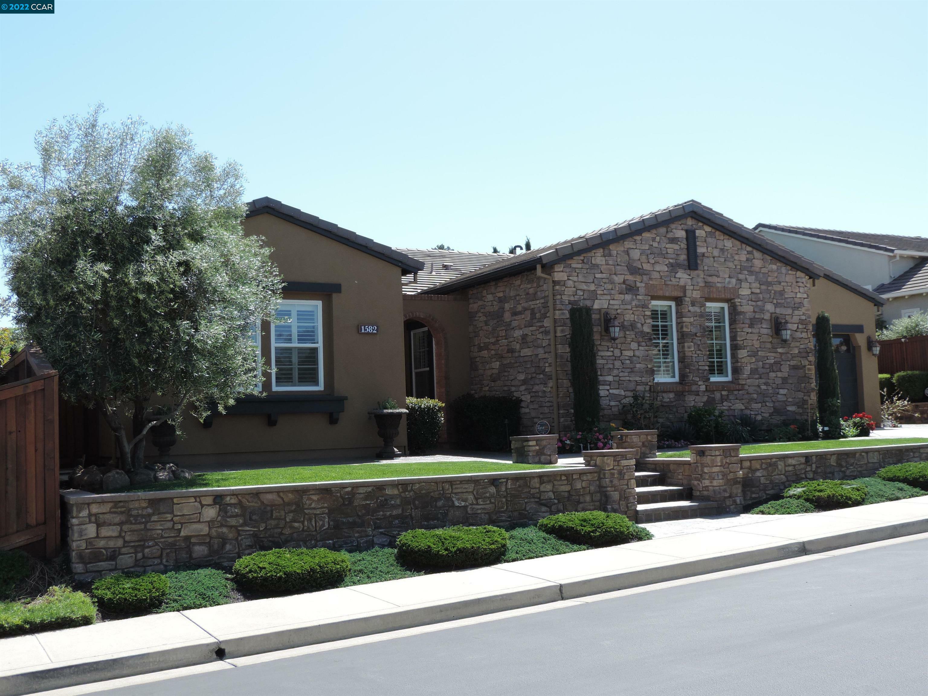 Property Photo: 1582 California Trl CA 94513-4337