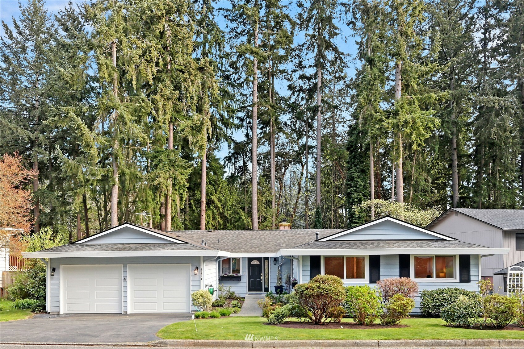 Property Photo:  7421 NE 118th Place  WA 98034 