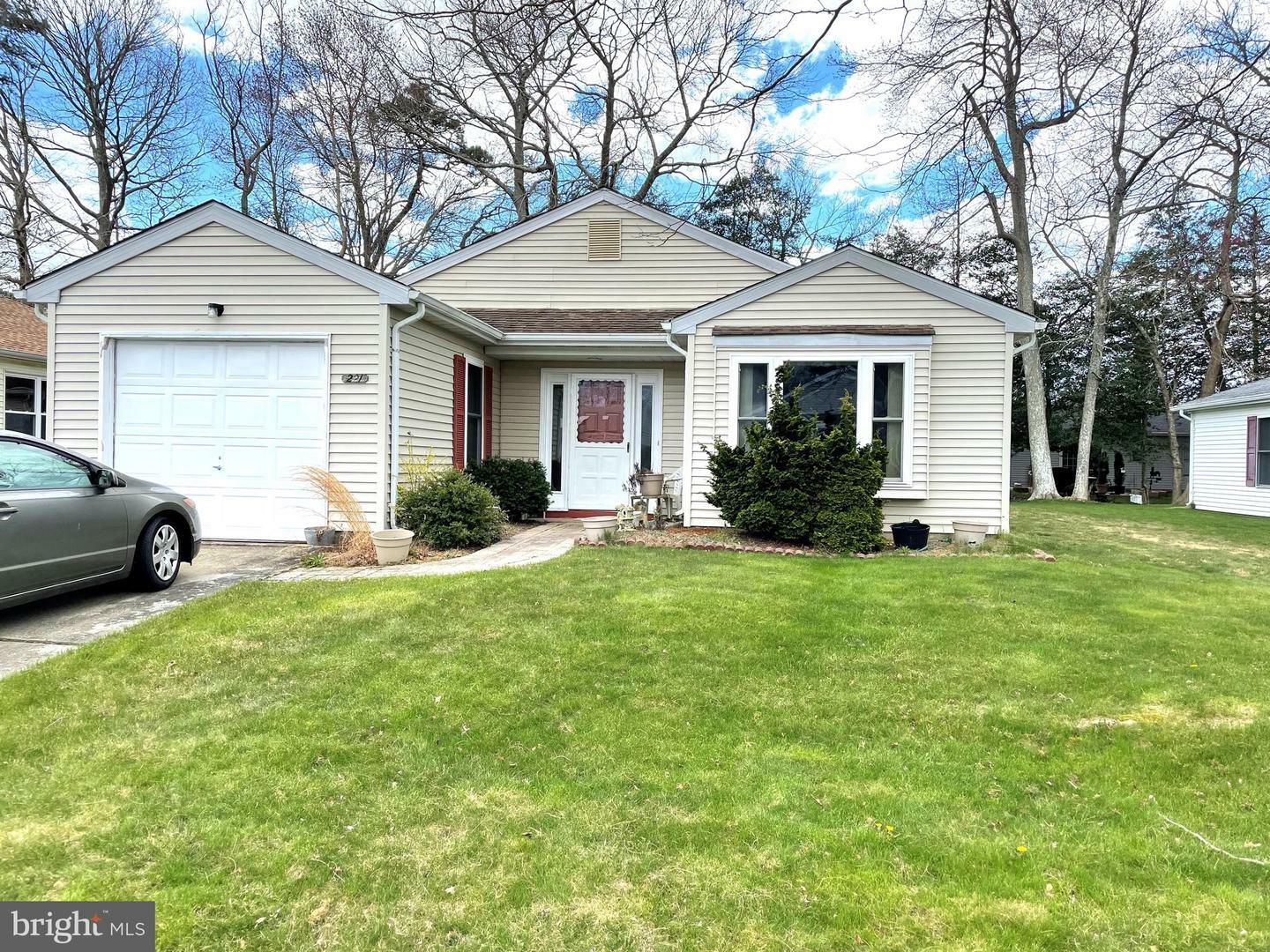 Property Photo: 221 Lantern Place NJ 08087