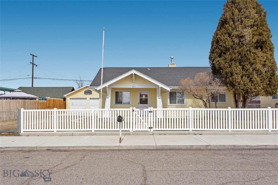 Property Photo:  2521 Nettie Street  MT 59701 