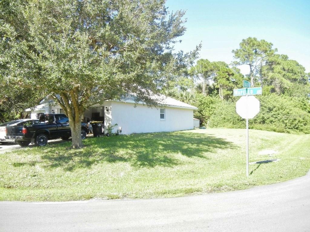 Property Photo:  1713 Wapello Avenue SE  FL 32909 