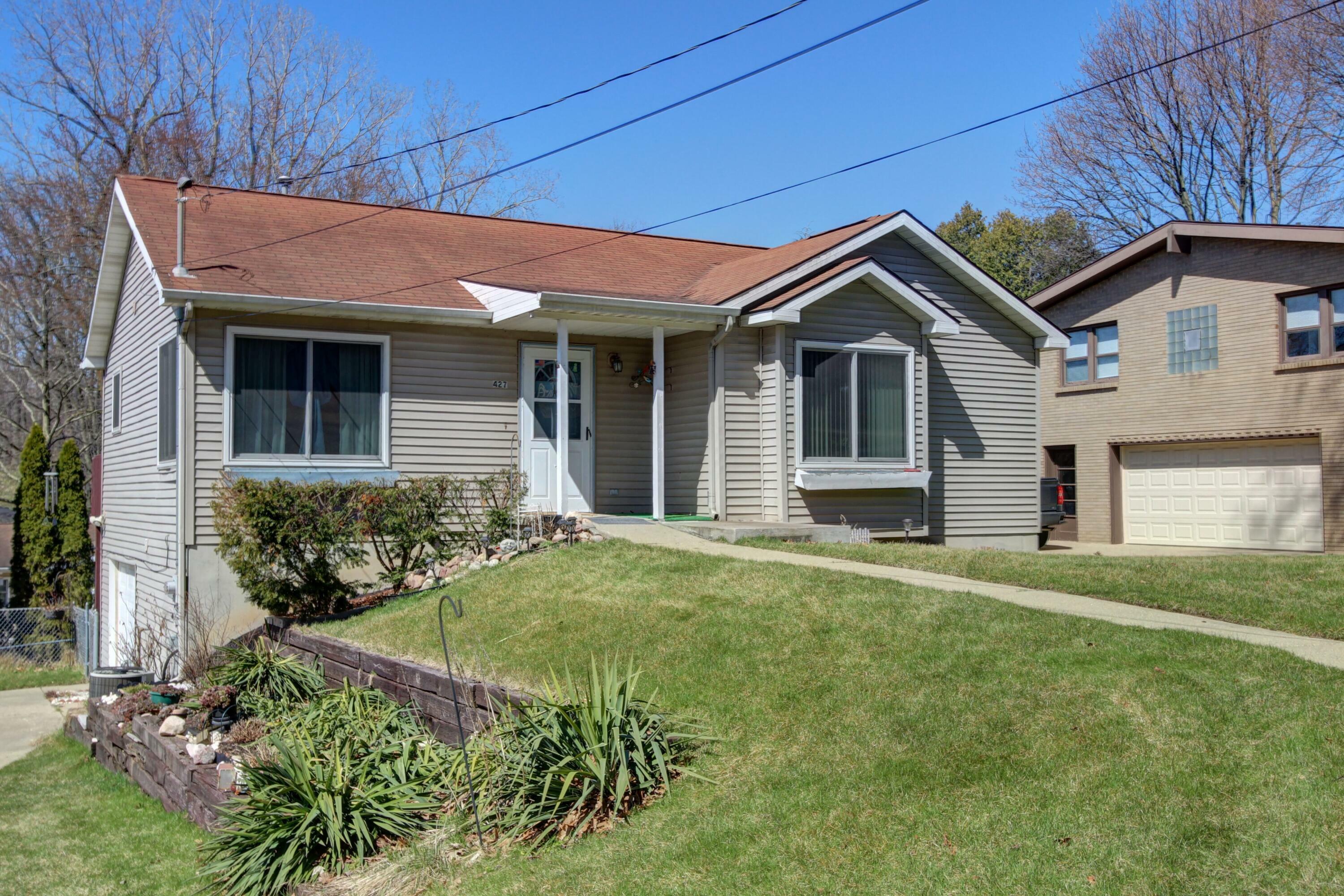 Property Photo:  427 Newberg Avenue NW  MI 49504 