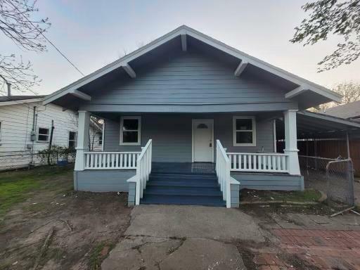 Property Photo:  1104 S Montgomery Street  TX 75090 