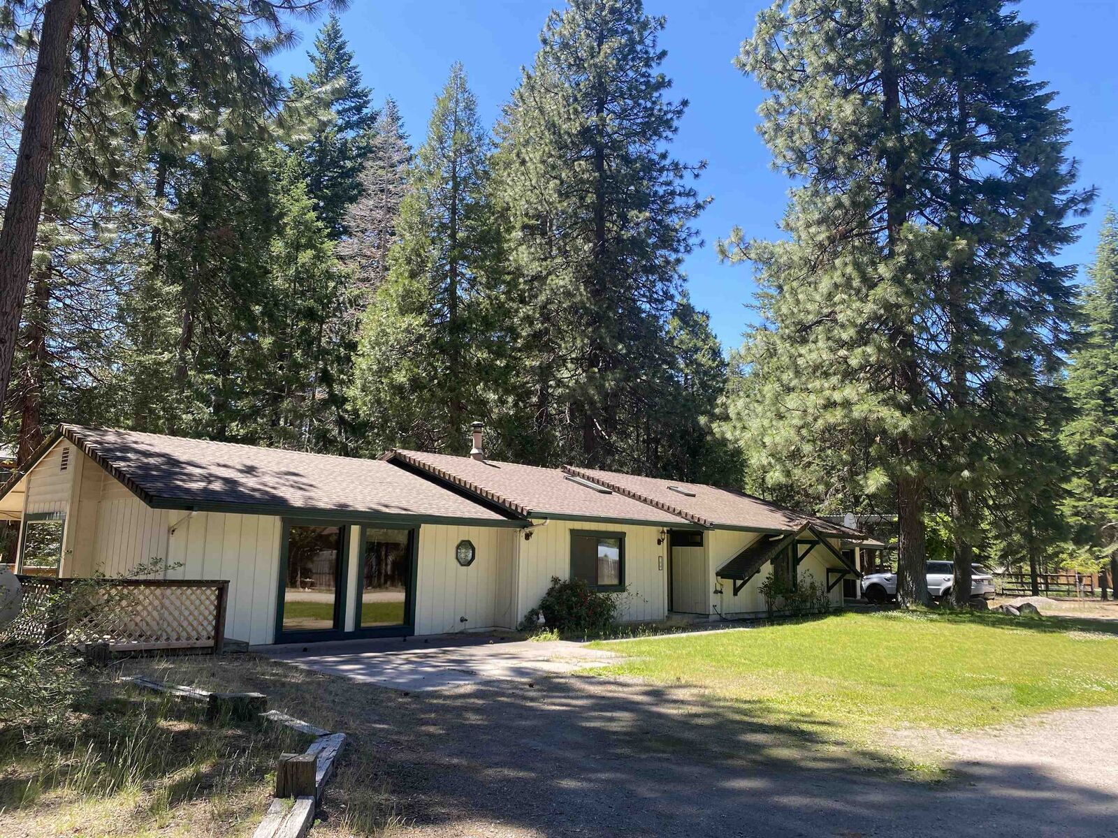 Property Photo: 509 Pony Trail CA 96067