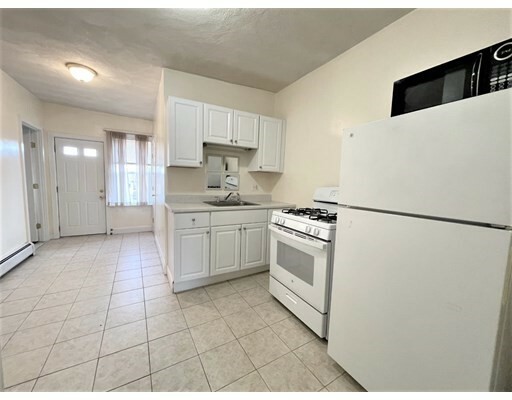 Property Photo: 3 Cedar Square 3 MA 02140